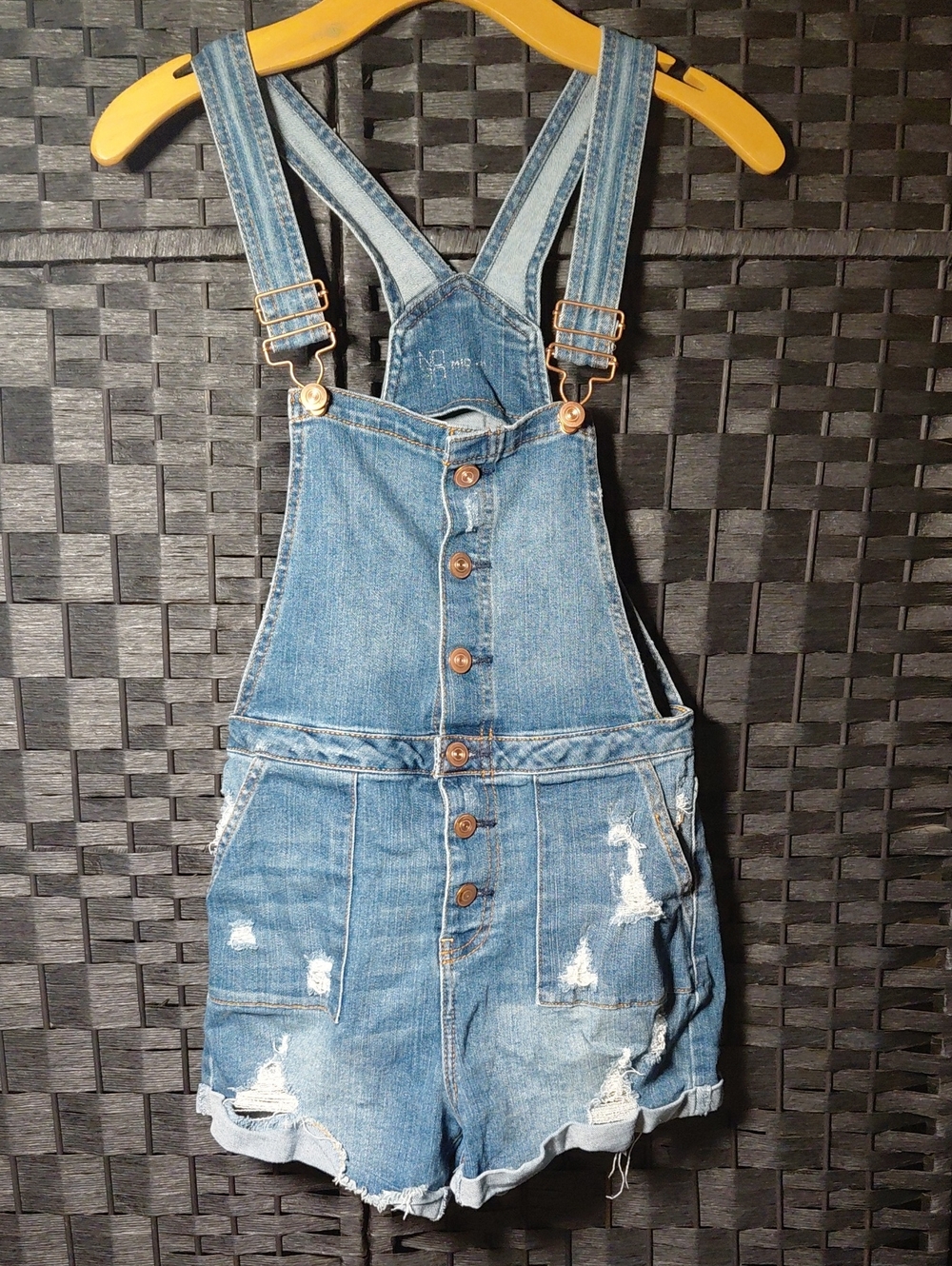 The No Boundaries light blue denim overall shorts Size S(3-5)